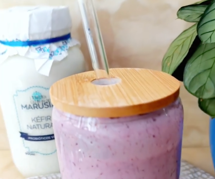 Smoothie moras plátano y kéfir Marusia natural